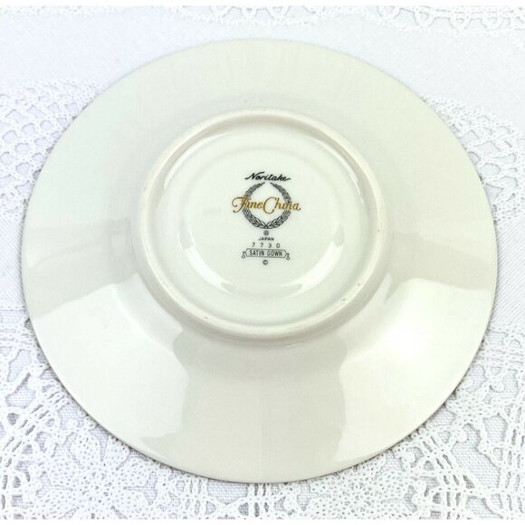 Noritake Satin Gown 6 Flat Cup & Saucer Cream Gold Trim Embossed White Dots - Picture 11 of 12